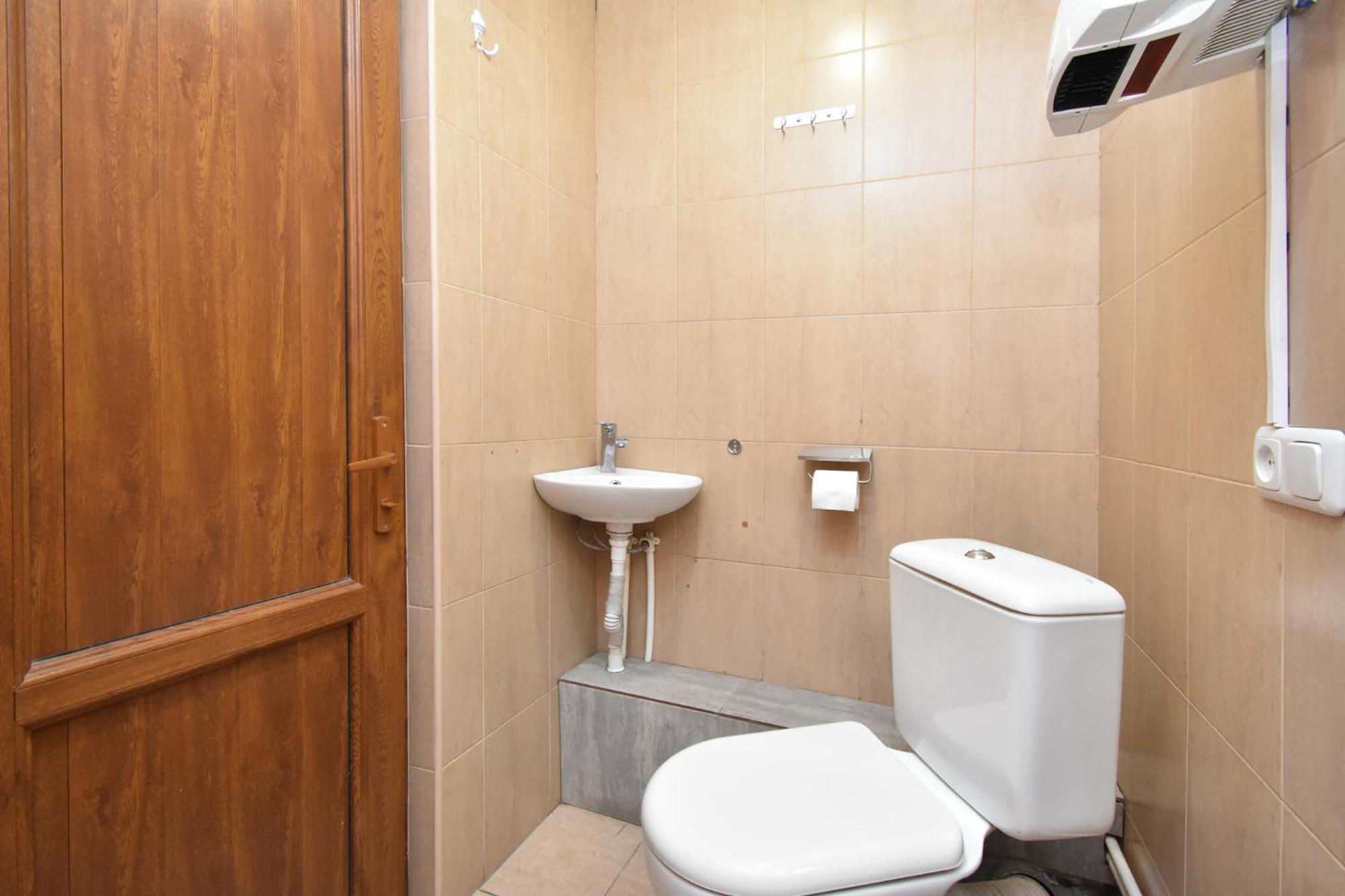 Aaa Hotel Ереван Екстериор снимка